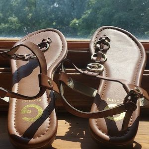 Guess Basic Sandal with gold details